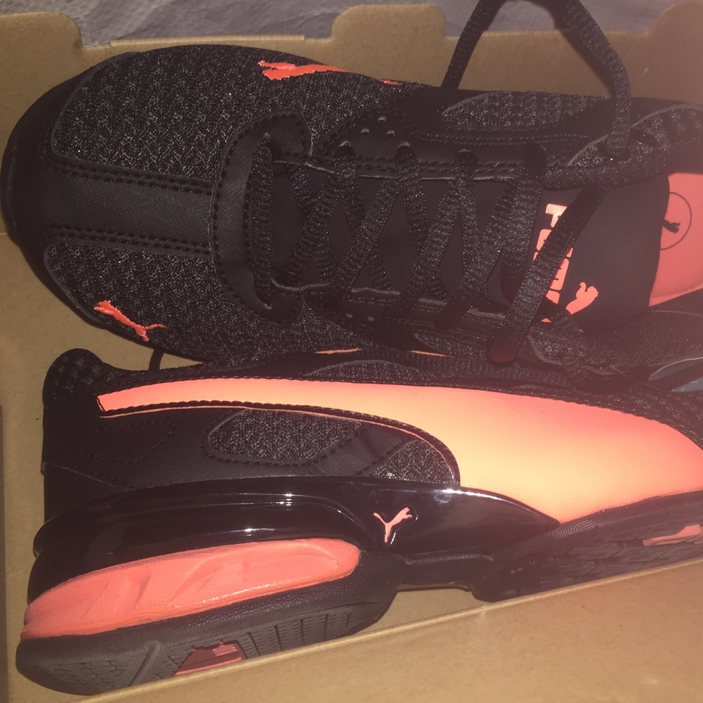 Women's Puma shoes